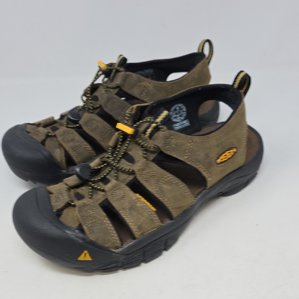 Keen Brown and Black Outdoor Sandals with Waterproof Design Mens Size 9